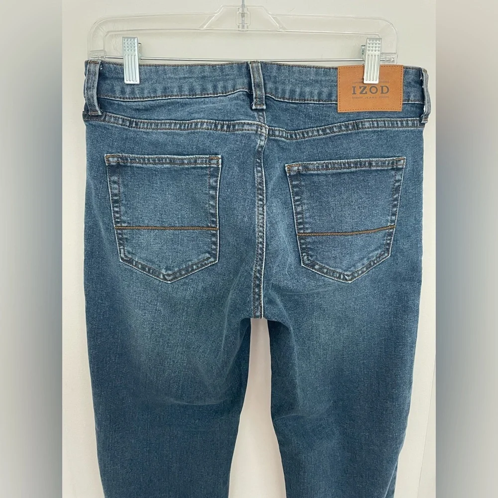 Izod Saltwater Men’s Comfort Stretch Straight Fit Jeans, Blue, 30W x 32L, NWOT